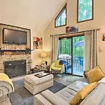 Colorful Pocono Lake Cabin With Deck And Fire Pit