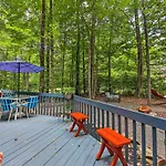 Colorful Pocono Lake Cabin With Deck And Fire Pit